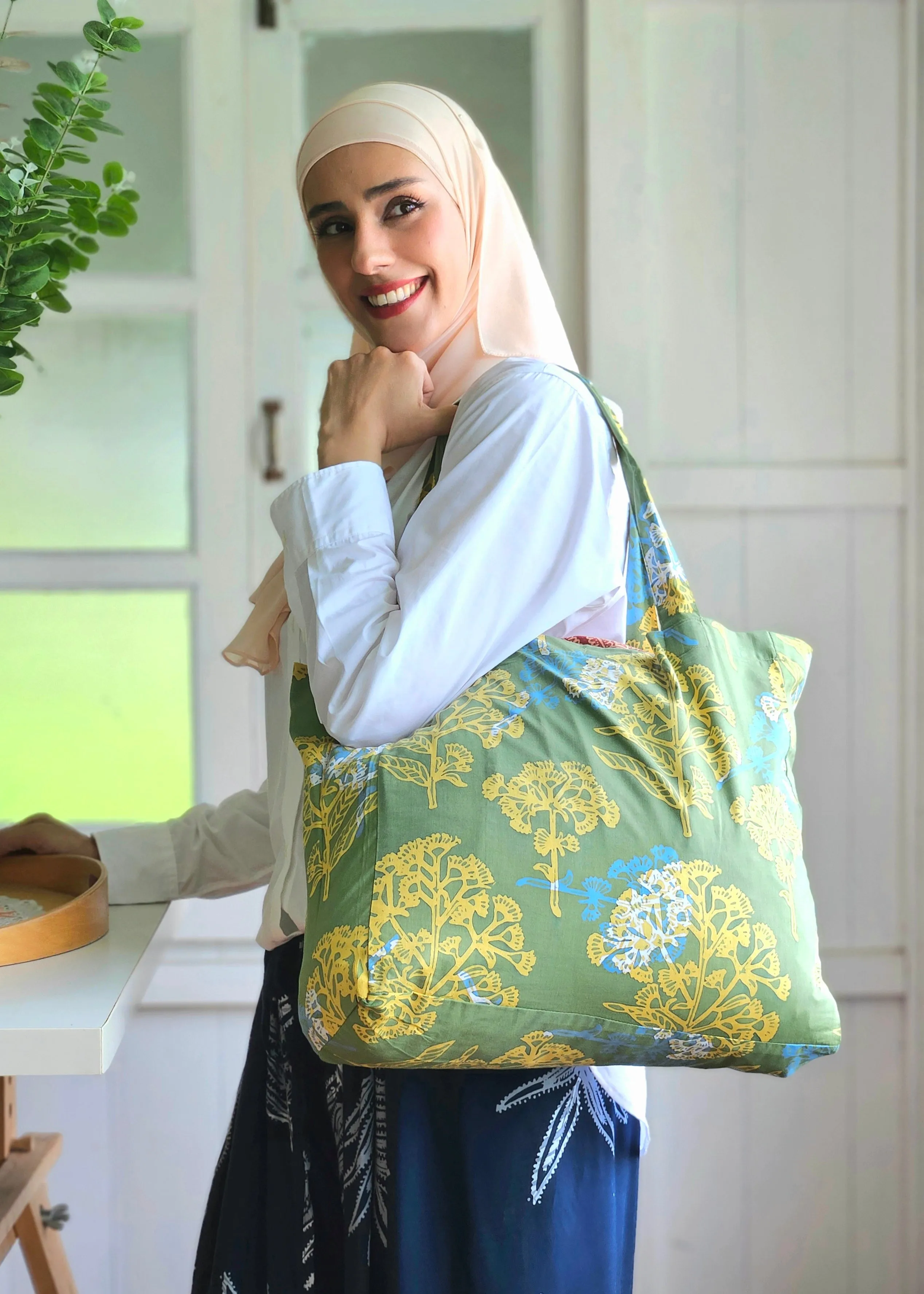 BATIK TOTE BAG - FERA BALSAM