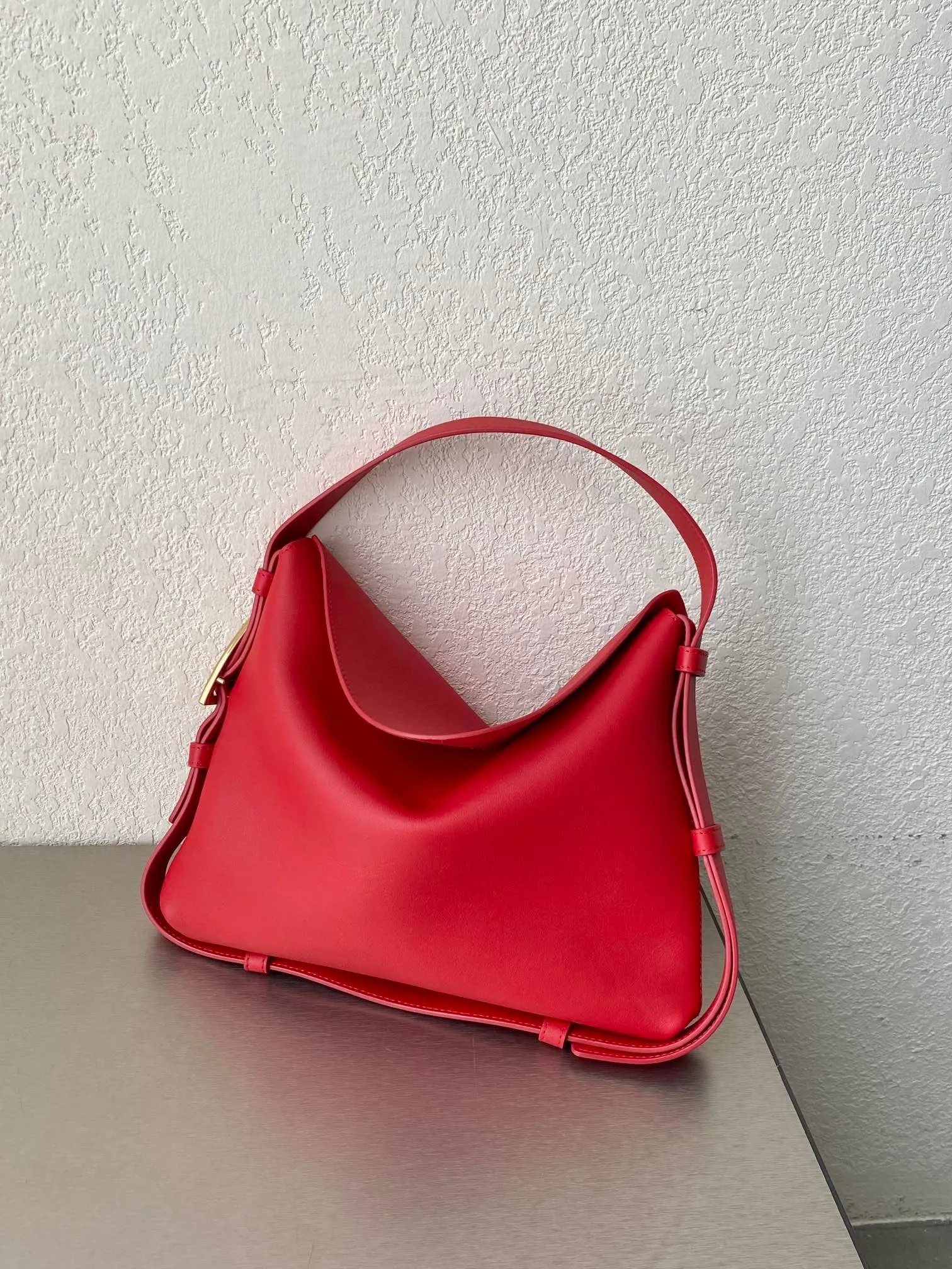 BV Cradle Red, For Women, Women’s Bags 15.3in/39cm