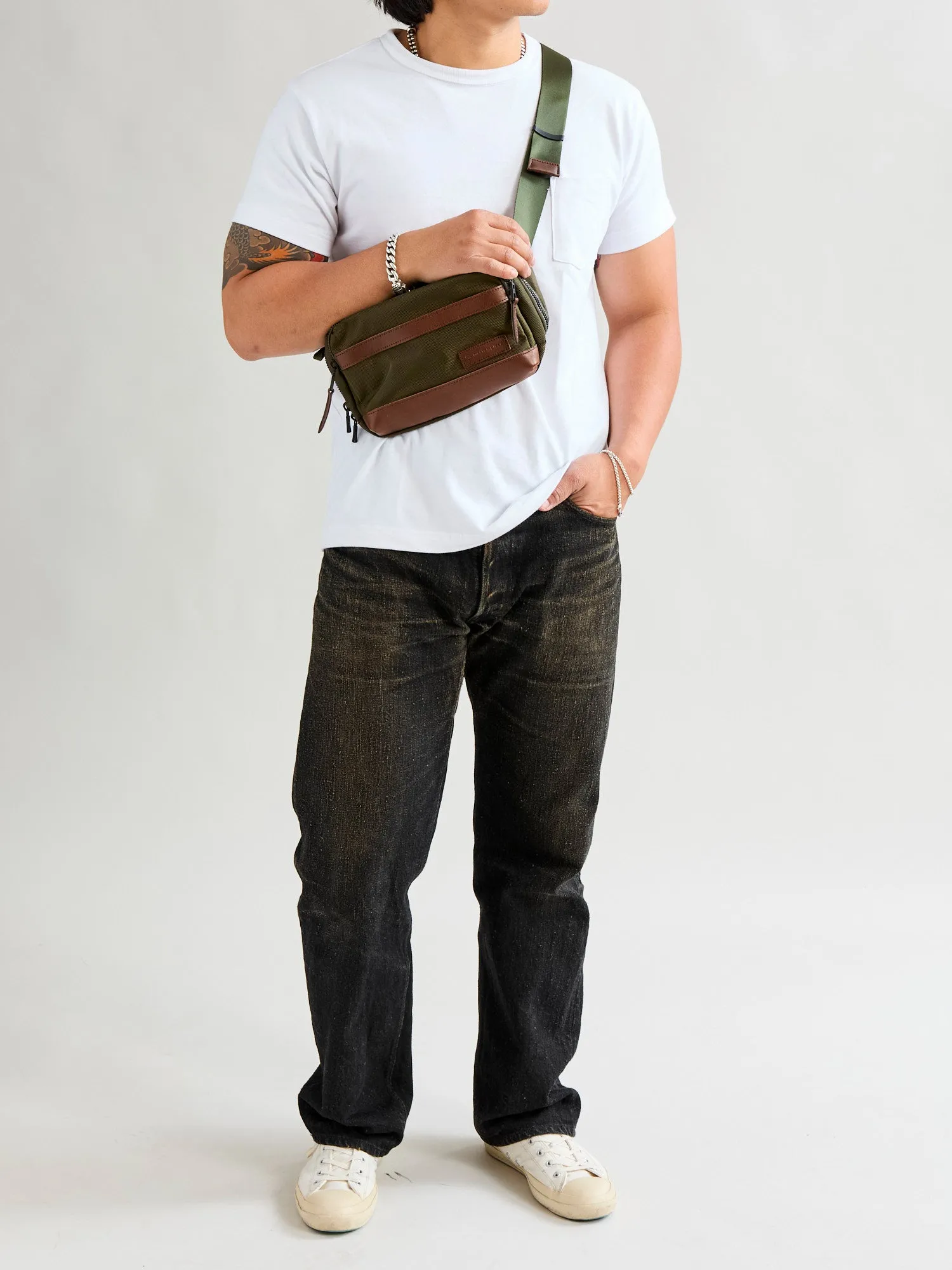 Explorer Sling Bag in Khaki