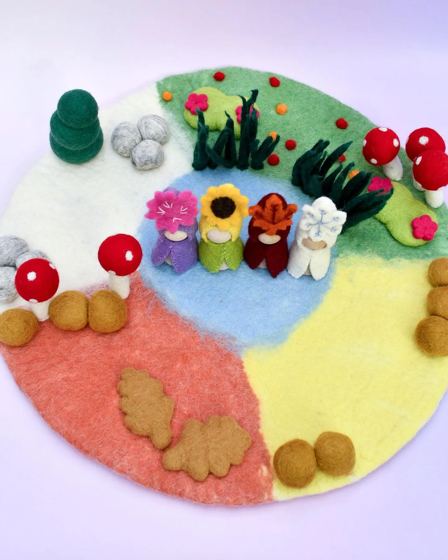 Four Seasons Play Mat Playscape (Small 45cm Diameter)