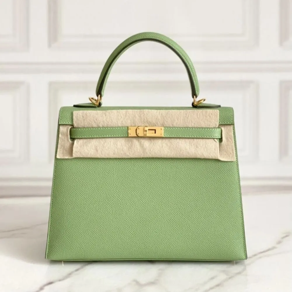 Hermès Kelly 25 Vert Criquet Sellier Epsom Gold Hardware GHW