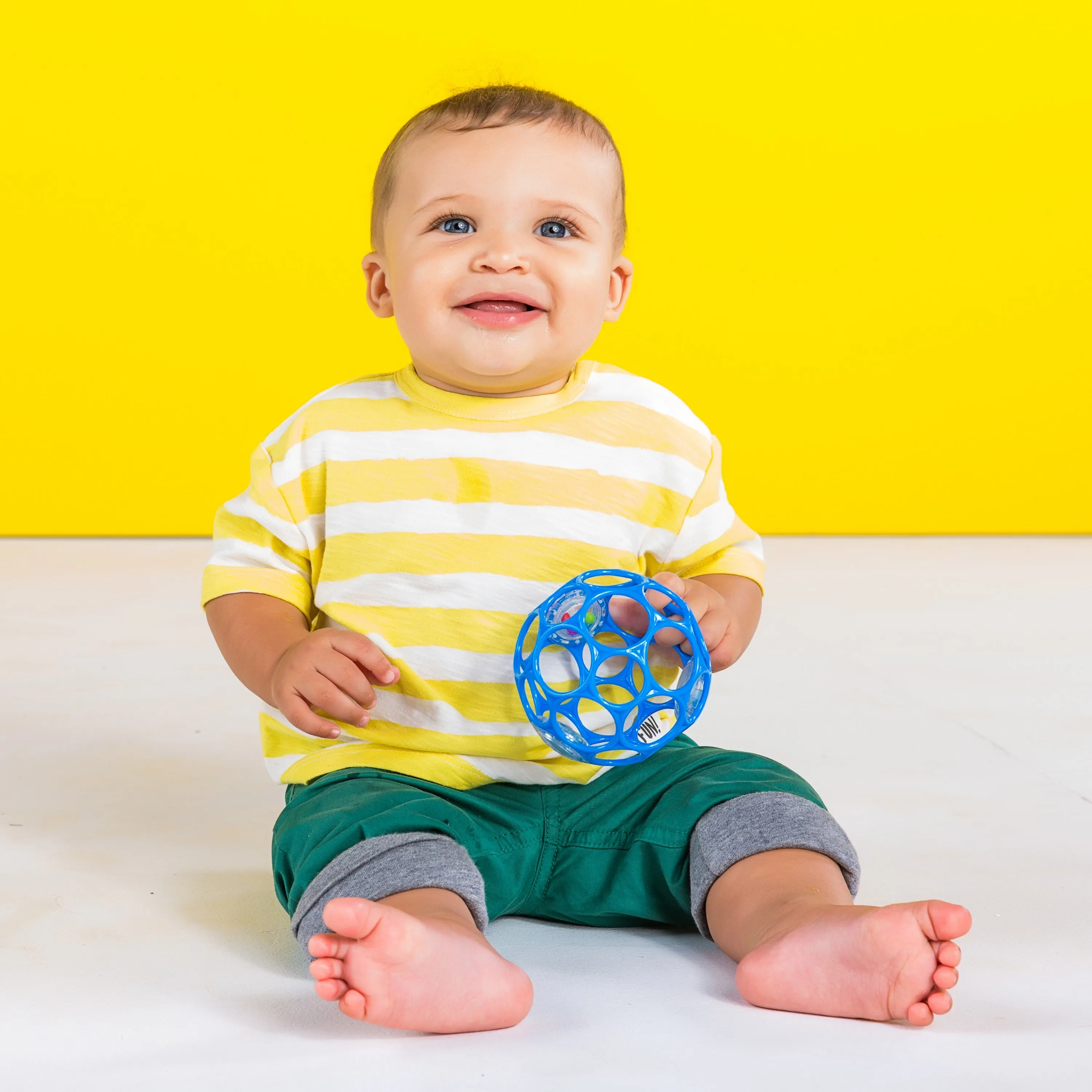 Oball Easy Grasp Rattle BPA-Free Infant Toy in Blue, 4"