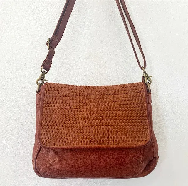 Oran Susie Crossbody Leather Bag