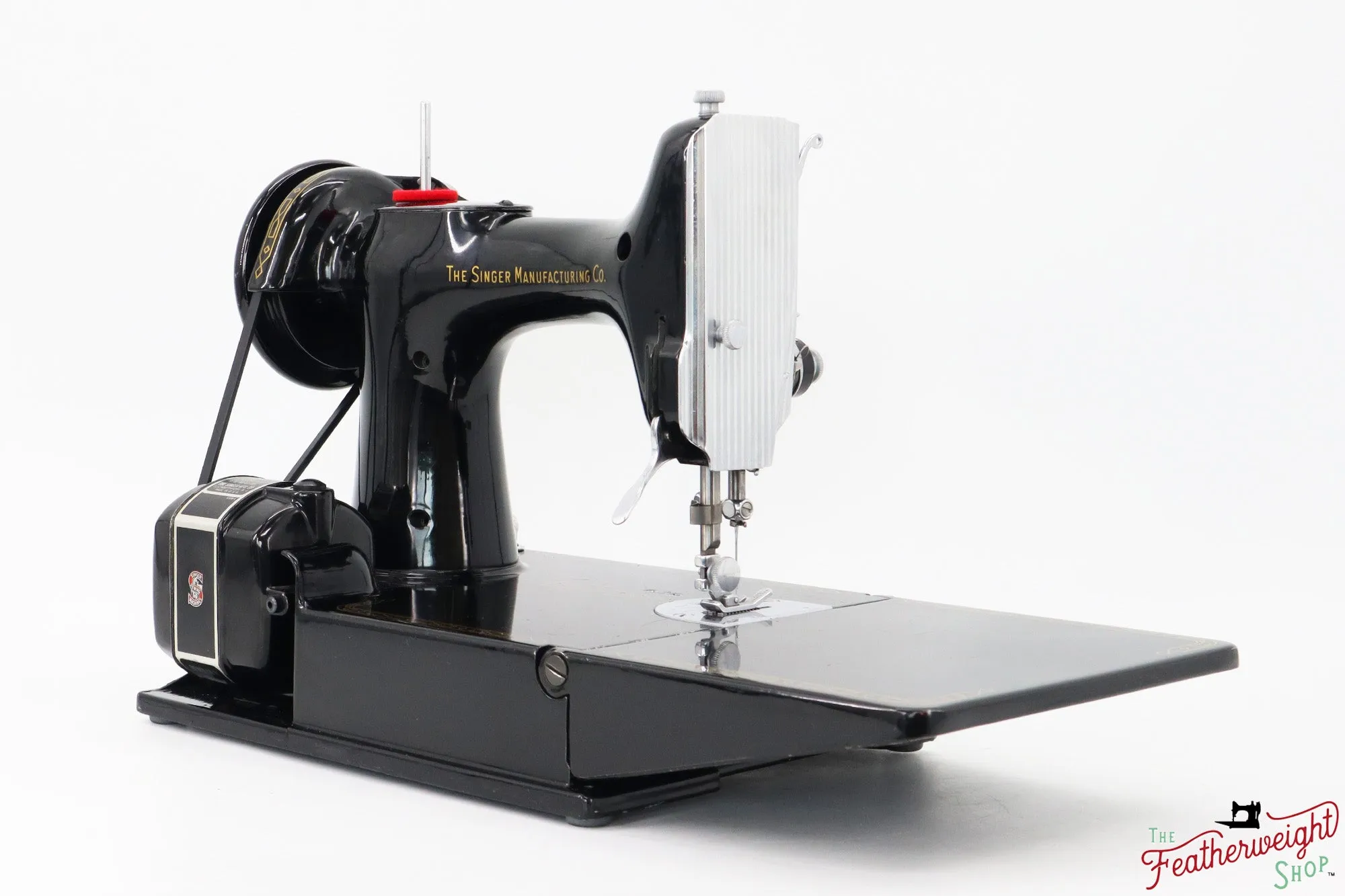 Singer Featherweight 221 Sewing Machine, AM174*** - 1955