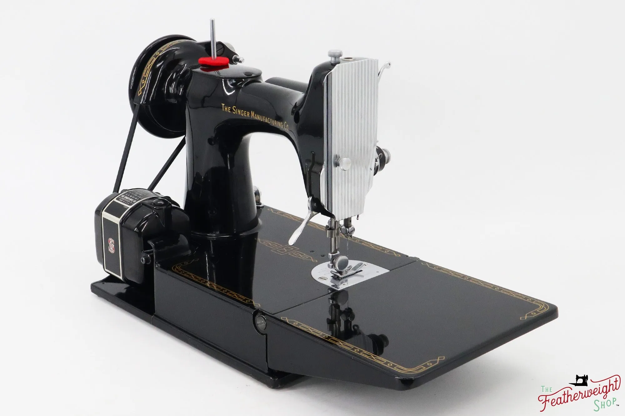 Singer Featherweight 221 Sewing Machine, AM364*** - 1956