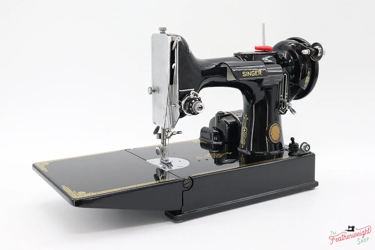 Singer Featherweight 221 Sewing Machine, Centennial: AK075***