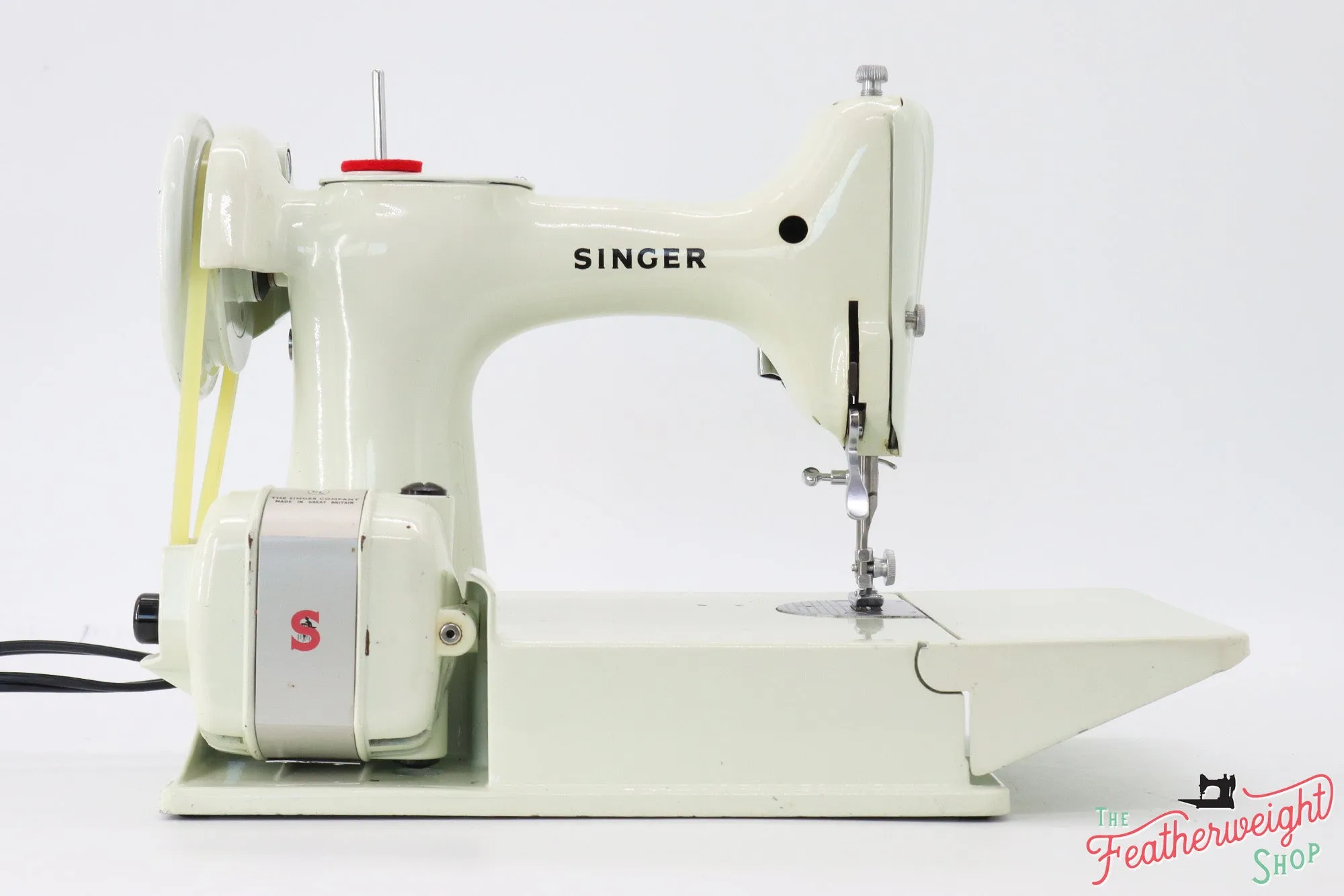 Singer Featherweight 221 Sewing Machine, WHITE - EV915***