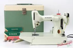 Singer Featherweight 221 Sewing Machine, WHITE - EV987***