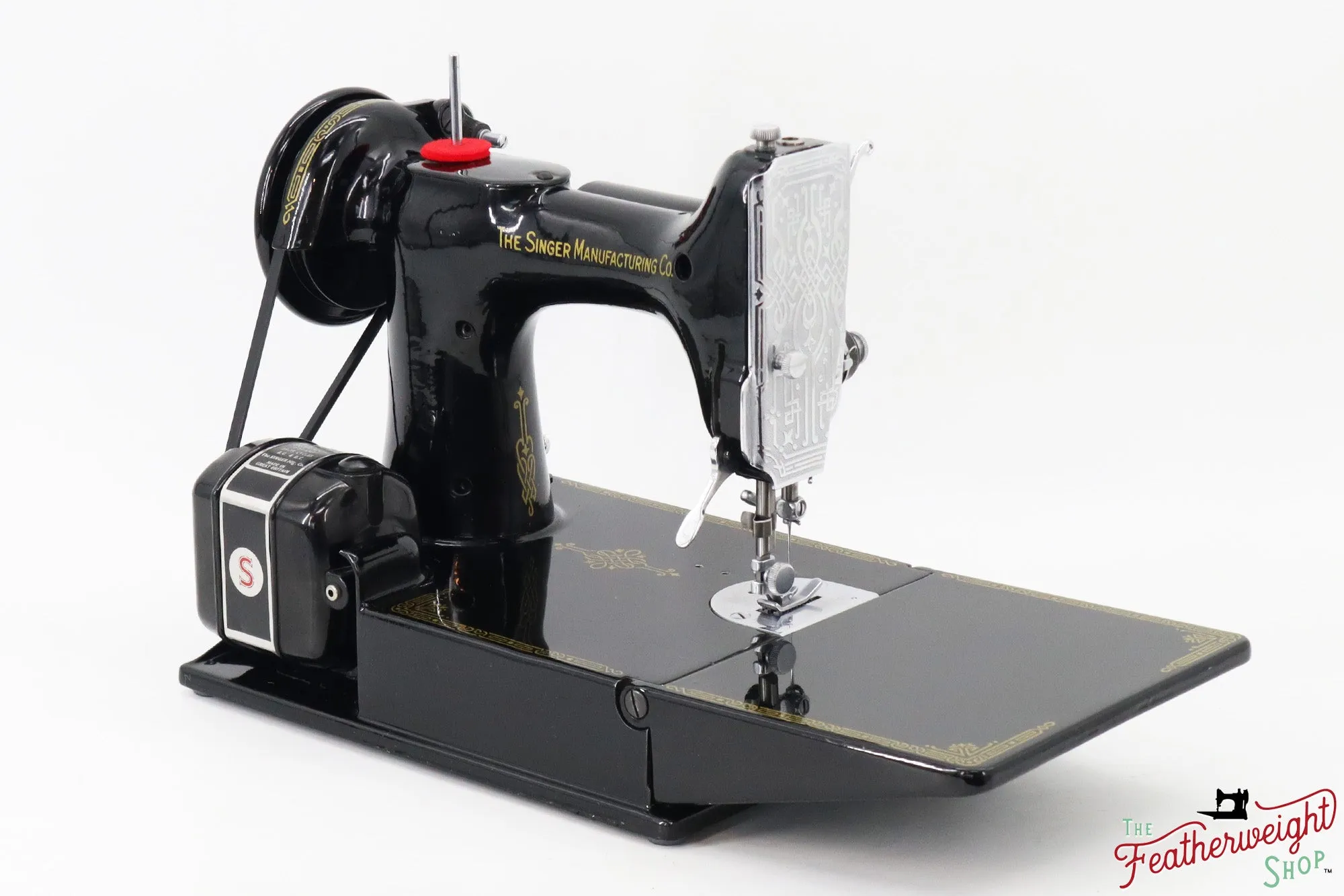 Singer Featherweight 221K Sewing Machine, 1948 - EE576***