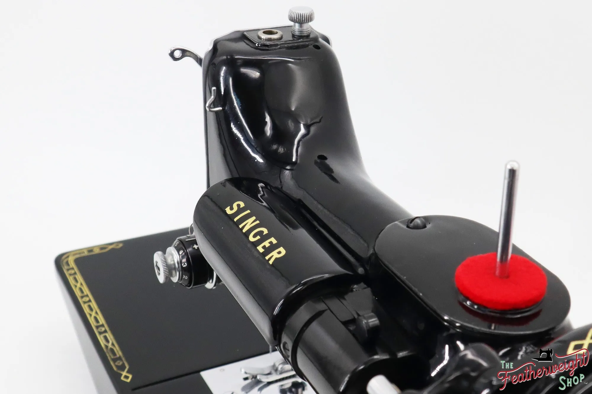 Singer Featherweight 221K Sewing Machine, 1955 - EK204***