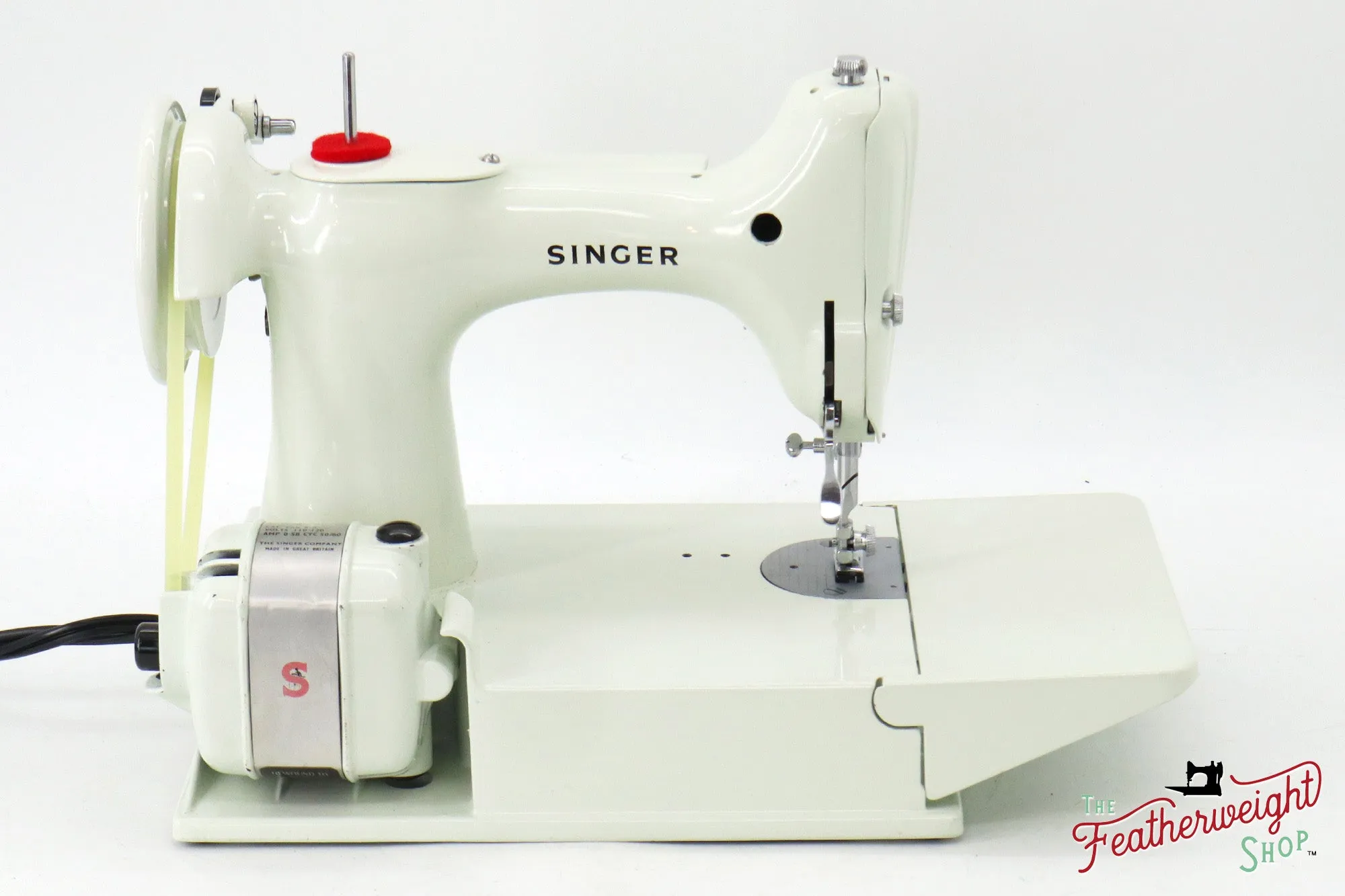 Singer Featherweight 221K Sewing Machine, WHITE - EV99384*