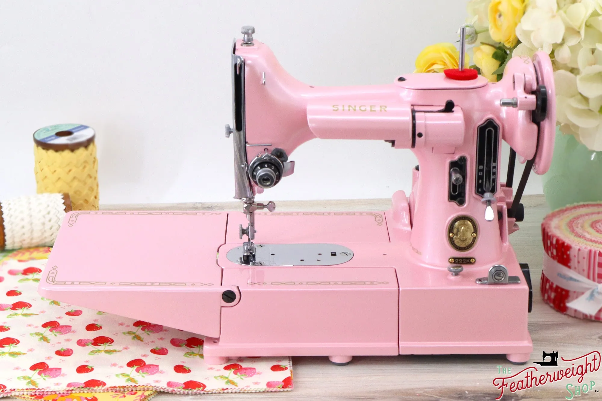 Singer Featherweight 222K - EM9594** - Fully Restored in Pink Frosting