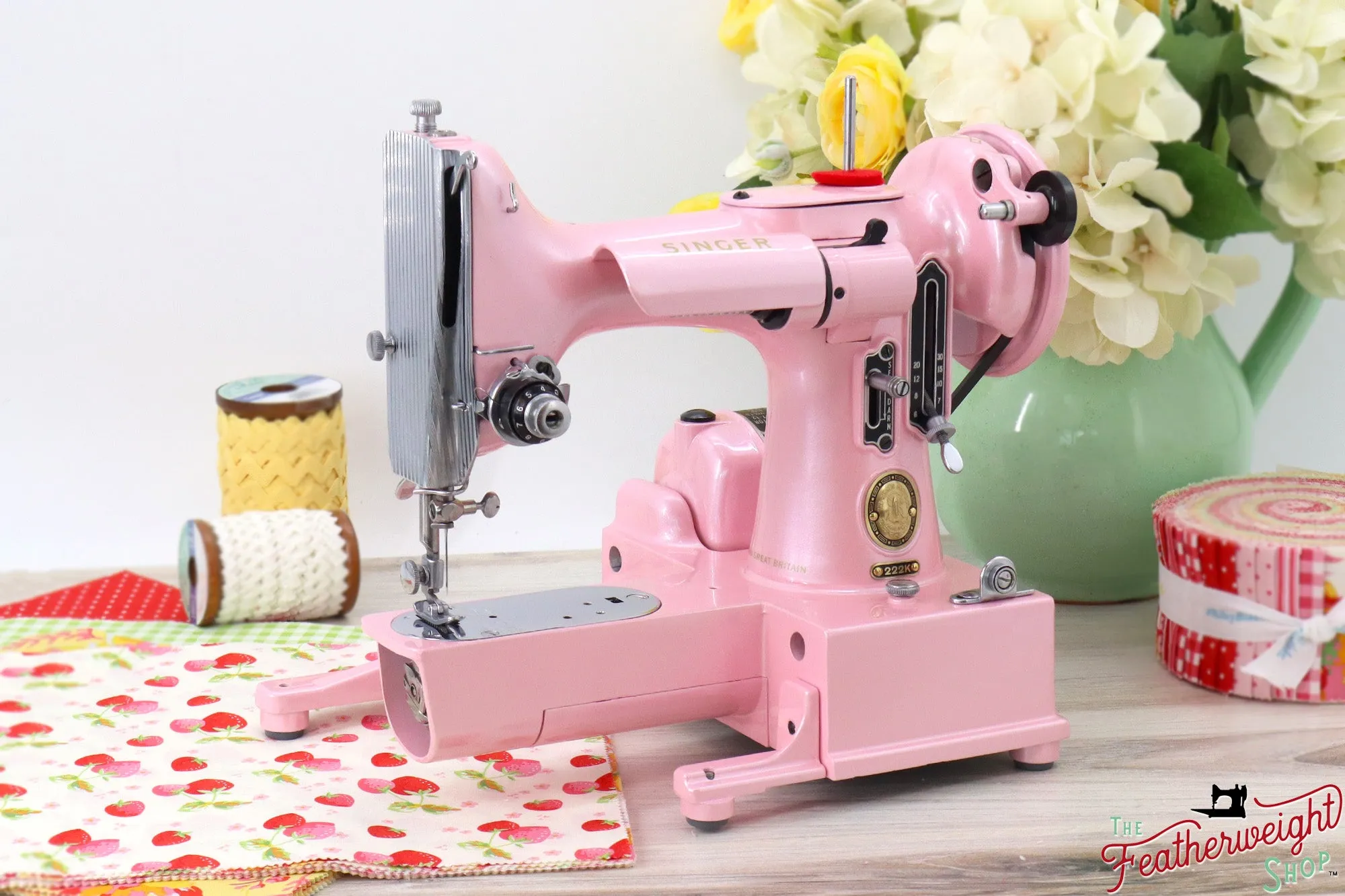 Singer Featherweight 222K - EM9594** - Fully Restored in Pink Frosting