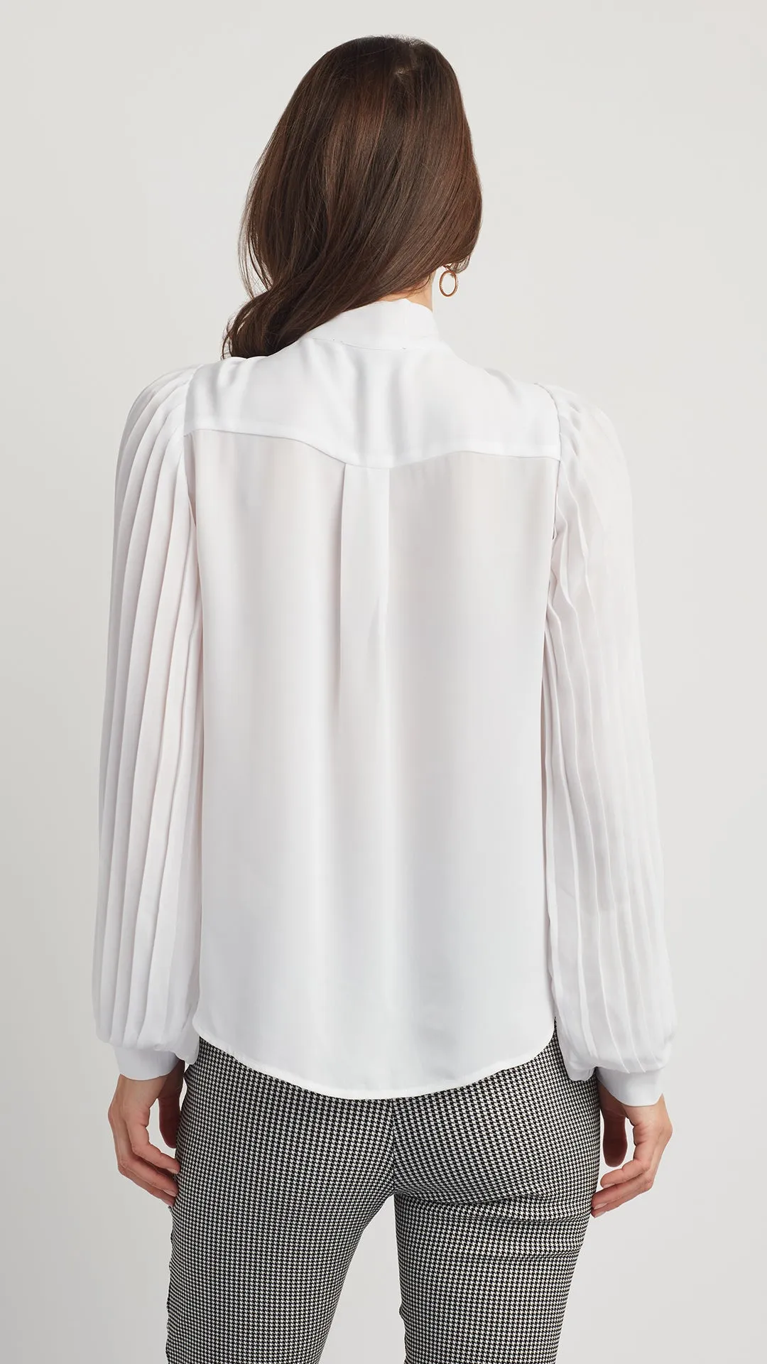 TIE NECK TOP WITH PLEATED SLEEVES